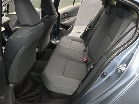 Used 2025 Toyota Corolla LE image 11