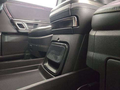 Used 2024 Rivian R1S Adventure AWD/4WD image 33