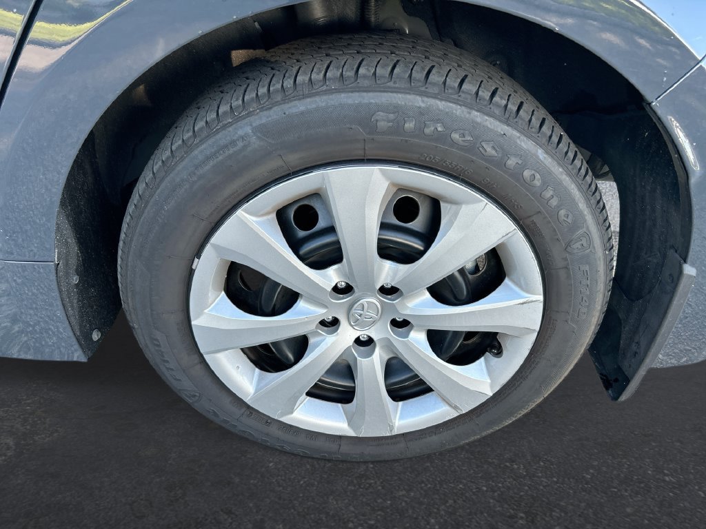 Used 2026 Toyota Corolla LE FWD image 10