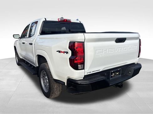 Certified 2024 Chevrolet Colorado W/T image 18
