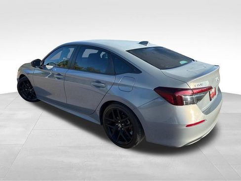 Used 2025 Honda Civic Sport image 5