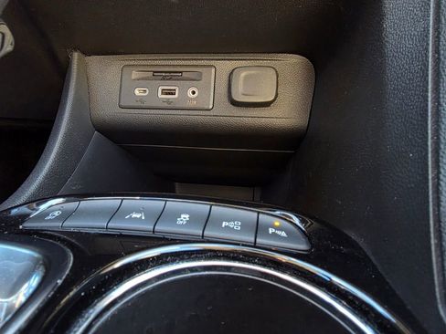 Used 2021 Buick Encore GX Essence w/ Advanced Technology Package image 20