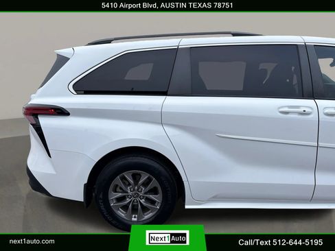 Used 2021 Toyota Sienna LE image 6