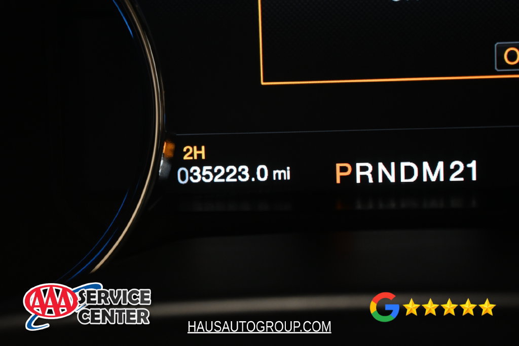 Used 2015 Ford F150 Platinum w/ Equipment Group 701A Luxury AWD/4WD image 31
