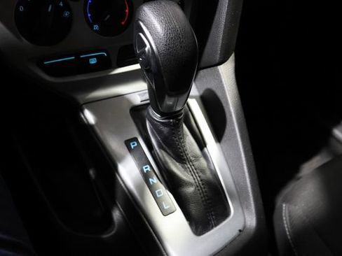 Used 2014 Ford Focus SE FWD image 25