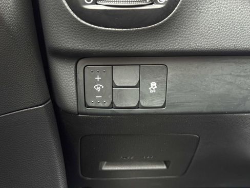 Used 2017 Kia Soul ! FWD image 14