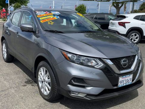 Used 2022 Nissan Rogue Sport SV w/ Technology Package AWD/4WD image 1