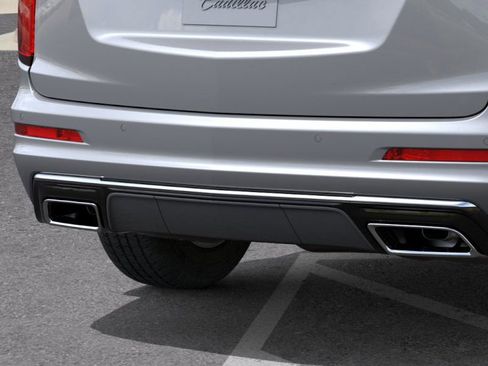 New 2025 Cadillac XT6 Luxury image 14