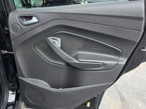 Used 2016 Ford Escape Titanium image 37