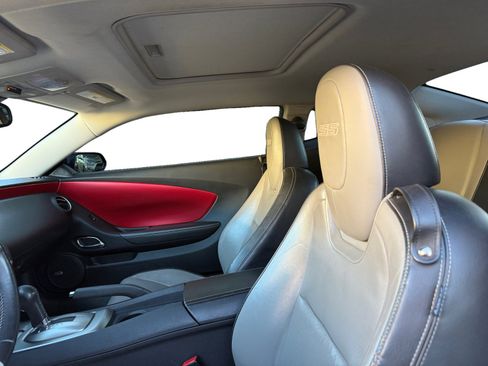 Used 2011 Chevrolet Camaro SS w/ RS Package image 7