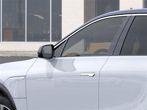 New 2026 Cadillac Lyriq Luxury image 12