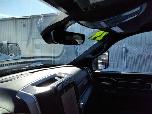 Used 2024 RAM 2500 Big Horn w/ Sport Appearance Package image 25