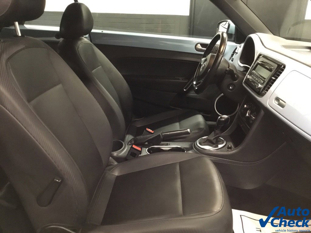 Used 2013 Volkswagen Beetle 2.5 FWD image 36