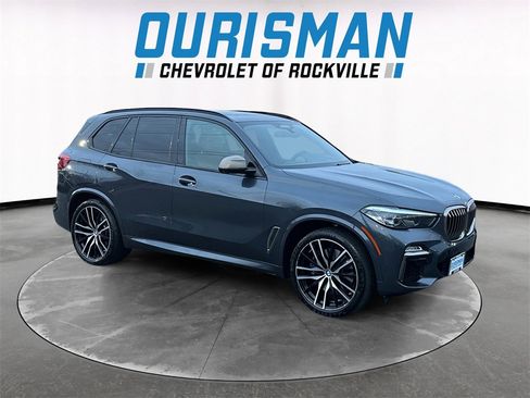 Used 2020 BMW X5 M50i image 1