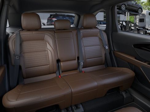 New 2026 Lincoln Nautilus Reserve w/ Jet Appearance Package AWD/4WD image 11