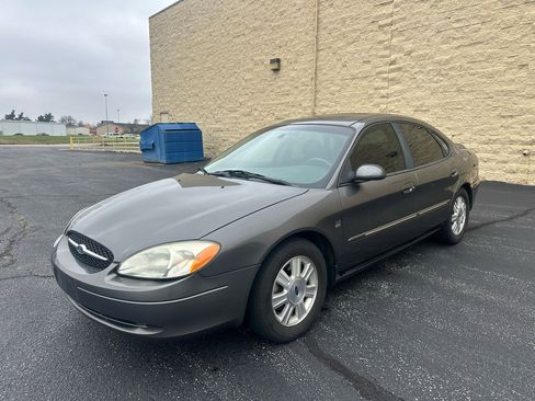 Used 2003 Ford Taurus SEL image 1