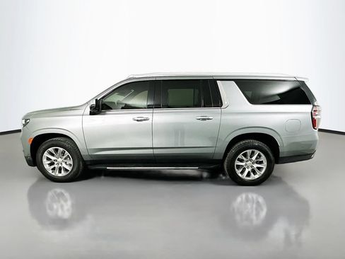 Used 2023 Chevrolet Suburban Premier w/ Advanced Technology Package AWD/4WD image 10