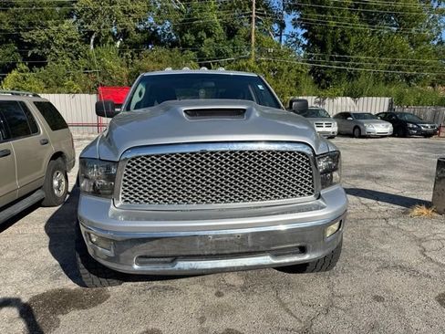 Used 2011 RAM 1500 ST w/ ST Popular Equipment Group AWD/4WD image 2