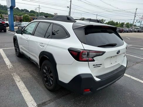 Used 2023 Subaru Outback Onyx Edition AWD/4WD image 4