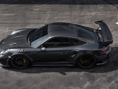 Used 2018 Porsche 911 GT2 RS RWD image 6