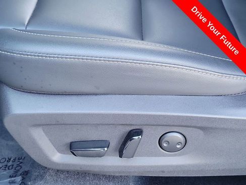 Used 2025 Nissan Murano SV FWD image 18