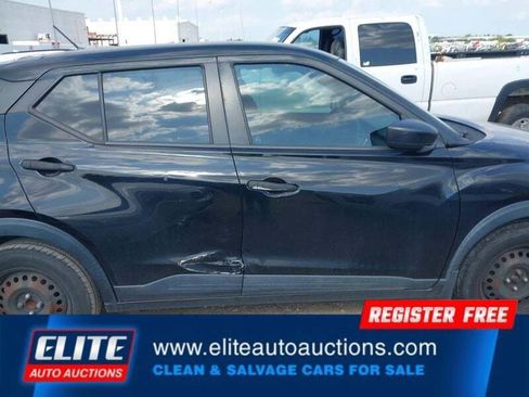 Used 2020 Nissan Kicks S FWD image 25