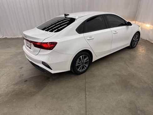 Used 2023 Kia Forte LXS w/ LXS Technology Package image 19