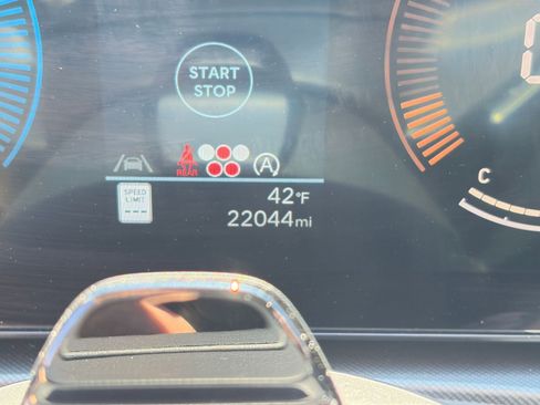 Used 2025 Hyundai Santa Fe SEL image 42