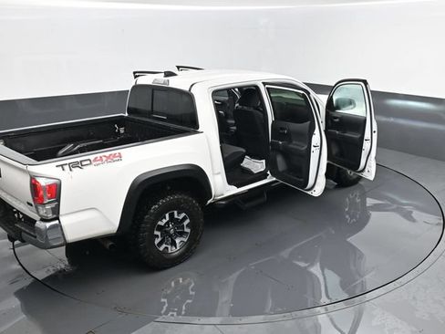 Used 2023 Toyota Tacoma TRD Off-Road AWD/4WD image 25