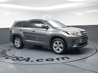 Used 2019 Toyota Highlander Limited video 2