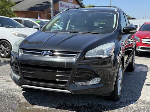 Used 2014 Ford Escape Titanium w/ Equipment Group 401A FWD image 3