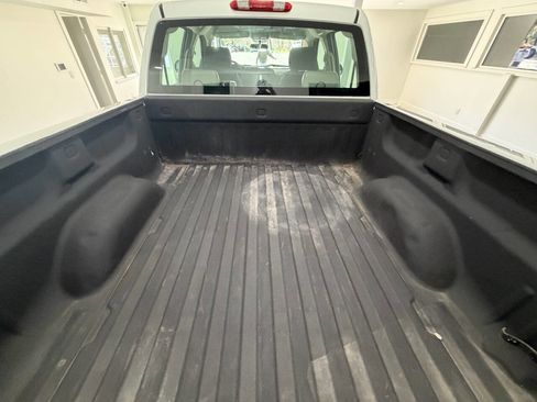 Used 2011 Chevrolet Silverado 1500 W/T image 8