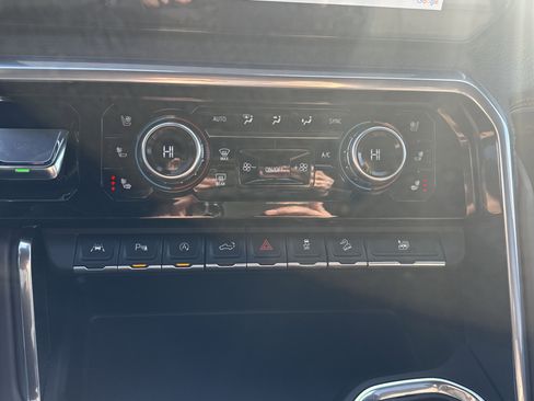 Used 2022 GMC Sierra 1500 Denali w/ Technology Package image 29