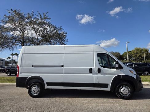 New 2026 RAM ProMaster 2500 w/ Convenience Group FWD image 8