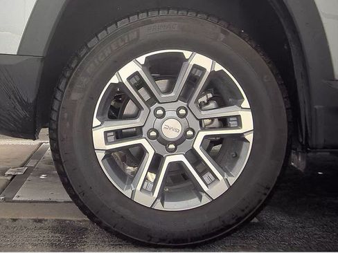 Certified 2025 GMC Terrain Elevation FWD image 43