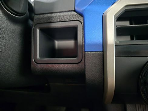 New 2025 Toyota Tacoma TRD Off-Road image 29