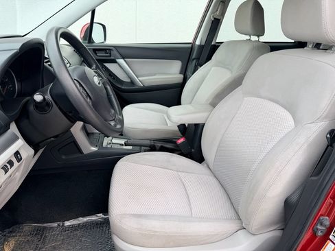 Used 2016 Subaru Forester 2.5i Premium w/ All-Weather Package AWD/4WD image 11