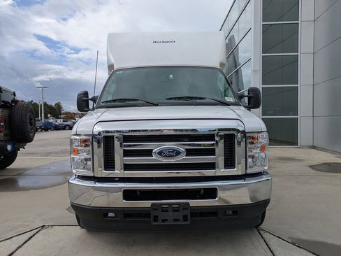 New 2025 Ford E-350 and Econoline 350 Super Duty w/ Power Equipment Group image 7