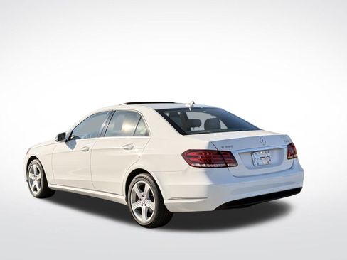 Used 2014 Mercedes-Benz E 350 4MATIC Sedan image 8
