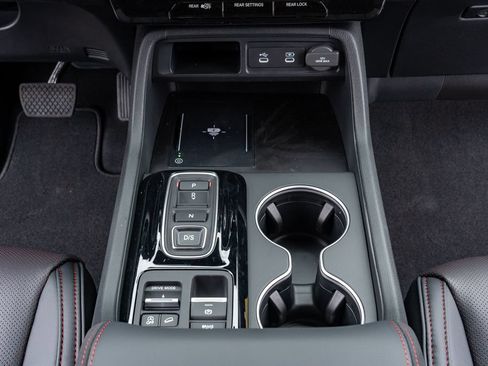 New 2026 Honda Pilot Black Edition image 24