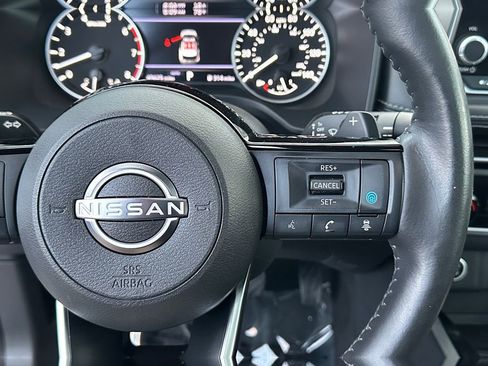 Used 2023 Nissan Rogue SV w/ SV Premium Package AWD/4WD image 20