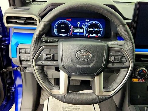 Used 2024 Toyota Tacoma TRD Off-Road w/ TRD Off Road Upgrade Package AWD/4WD image 15