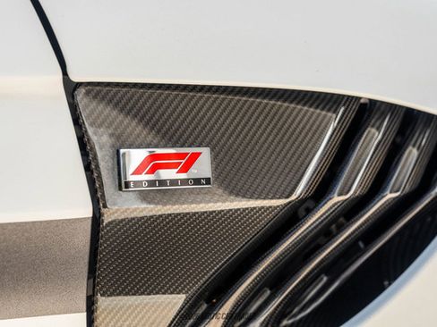 Used 2022 Aston Martin V8 Vantage Coupe image 47