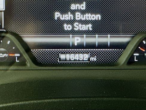 Used 2025 RAM 1500 Laramie image 19