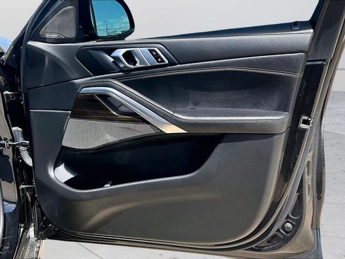Used 2024 BMW X6 xDrive40i w/ Premium Package AWD/4WD image 10