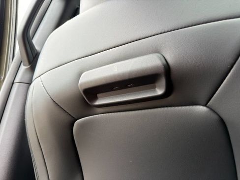 Used 2025 Ford Expedition Tremor AWD/4WD image 27