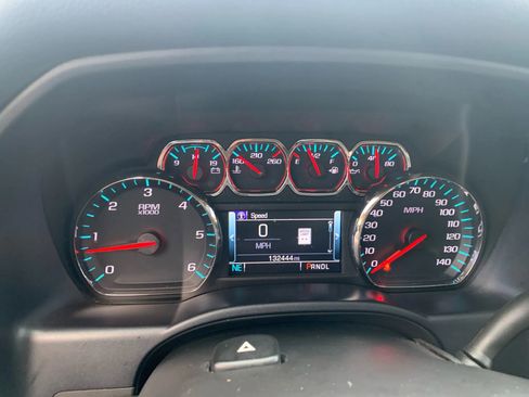 Used 2018 Chevrolet Silverado 1500 LT w/ Texas Edition image 27