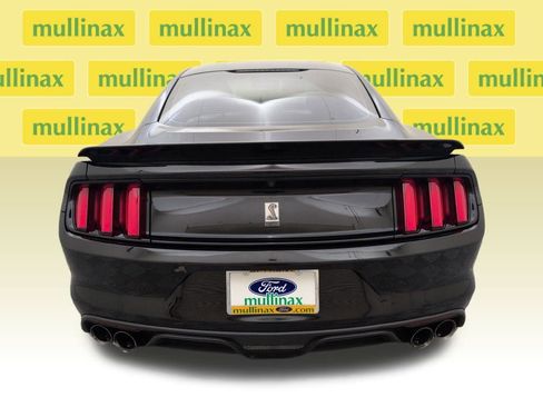 Used 2016 Ford Mustang Shelby GT350 w/ Track Package image 31