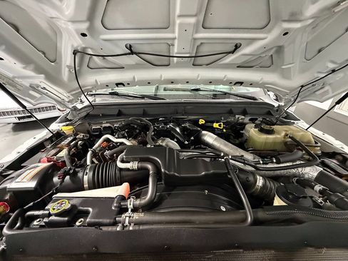 Used 2016 Ford F550 XL image 18