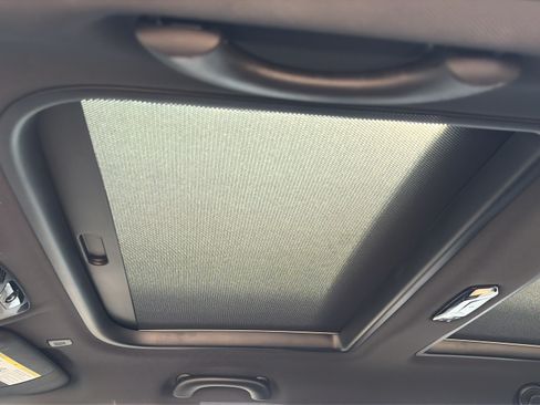 Used 2025 MINI Cooper 4-Door Hardtop FWD image 16